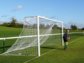 Máquina para fabricar redes deportivas