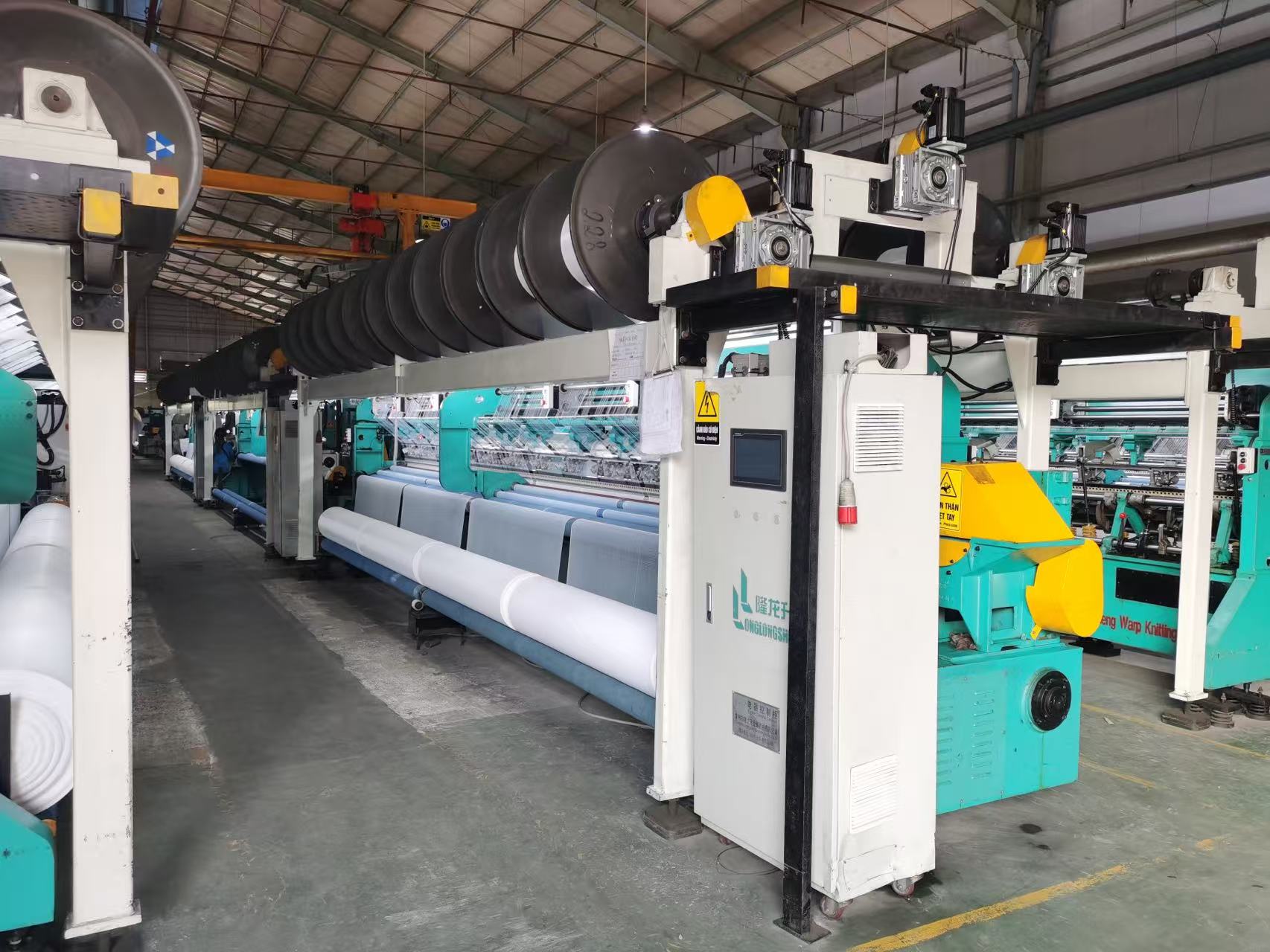 LongLongSheng fabricación y prueba de máquina de tejido de urdimbre de red de pesca