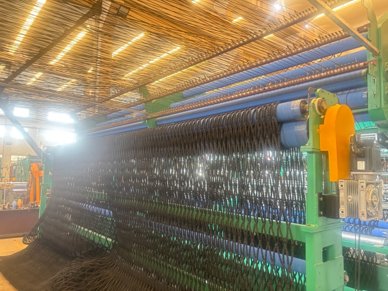 Máquina de tejido de urdimbre de alta velocidad HSGE2320-220EL para la producción de redes de gran ancho